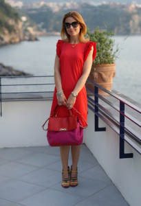 versace-red-cesare-paciotti-dresseslook-index-middle